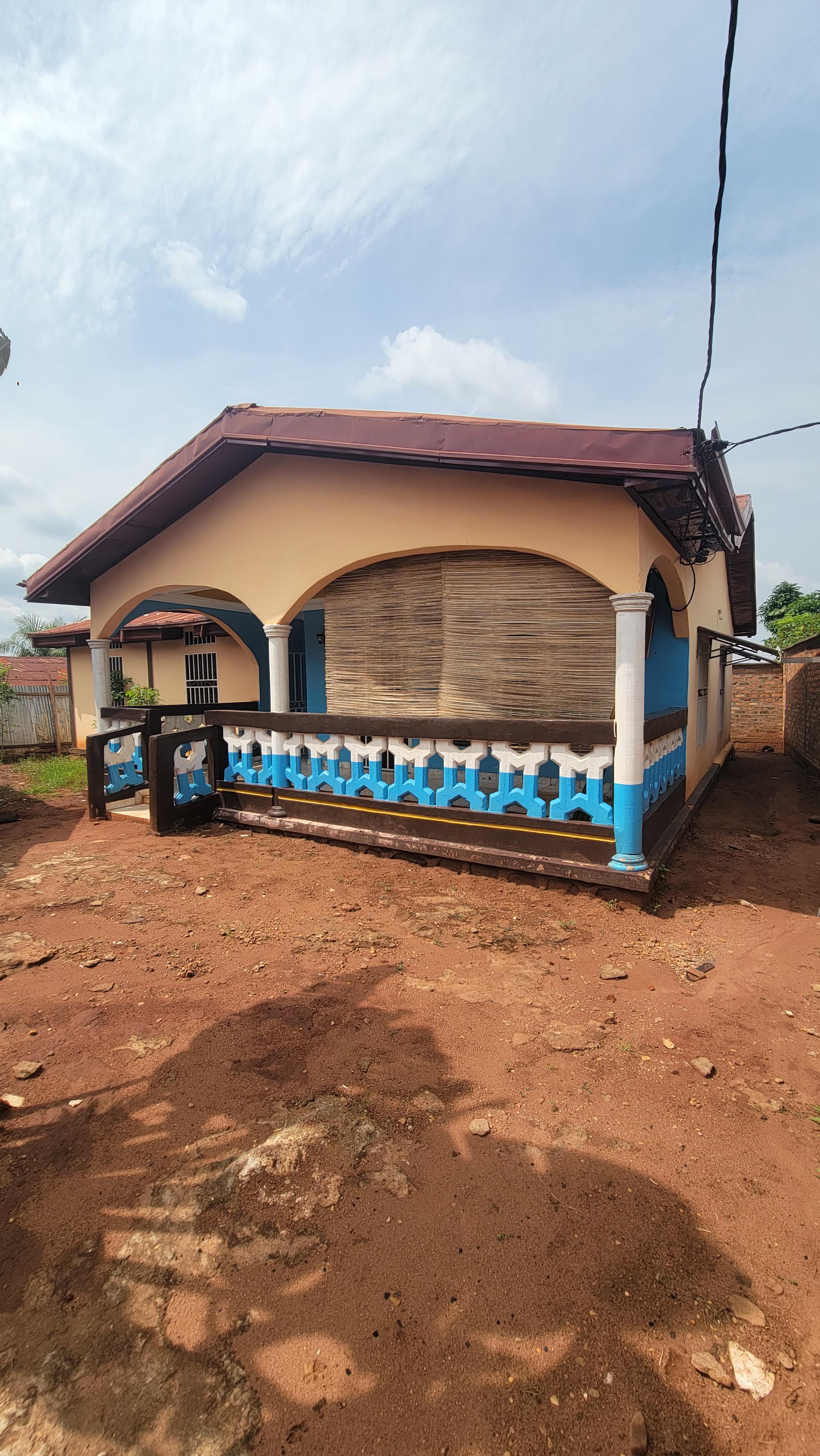 🏡 Maison à Louer – Carmel (Bimbo)