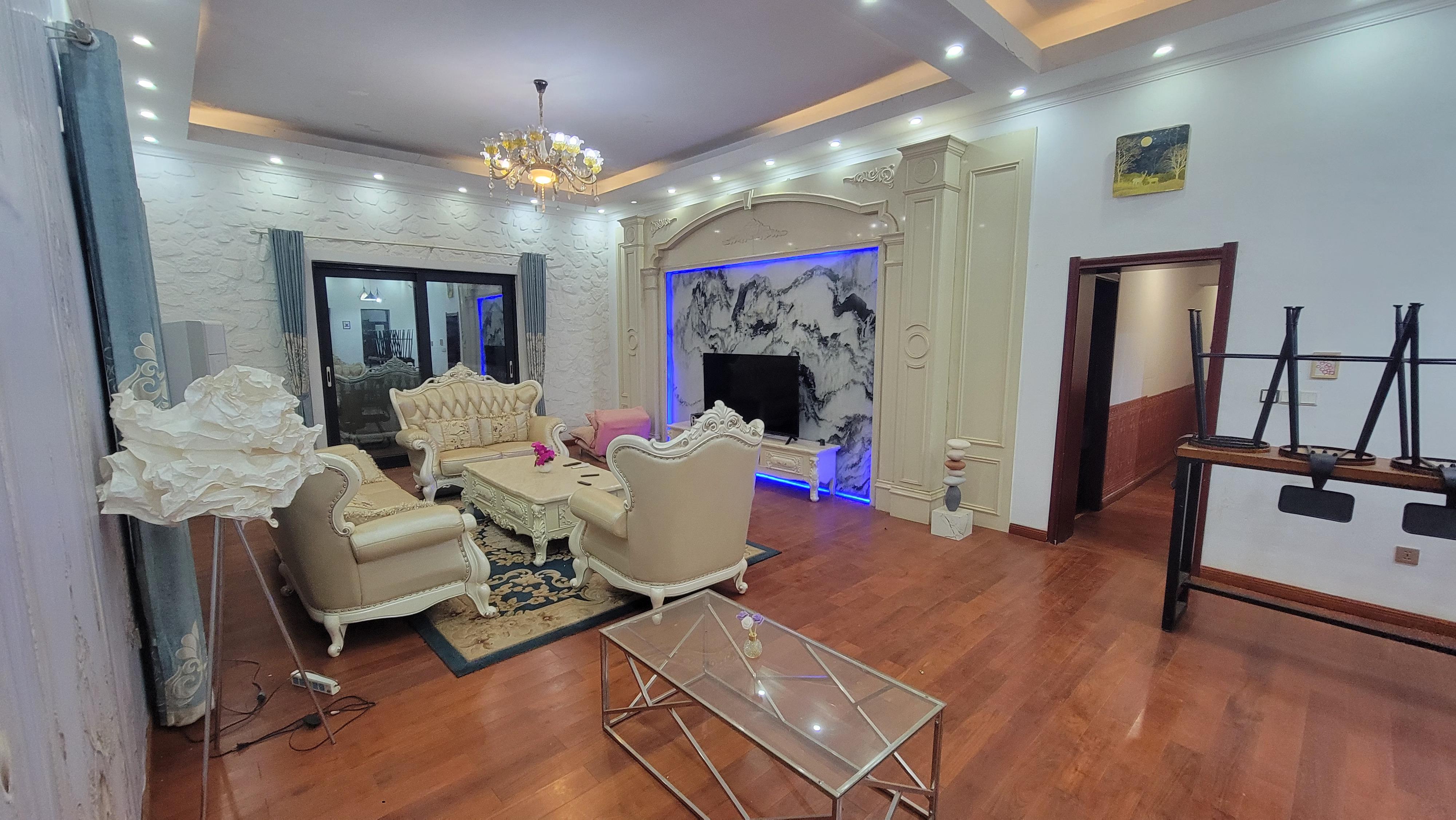 🌟 Villa de Très Haut Standing à Louer – Belle Vue, Bangui 🏡✨